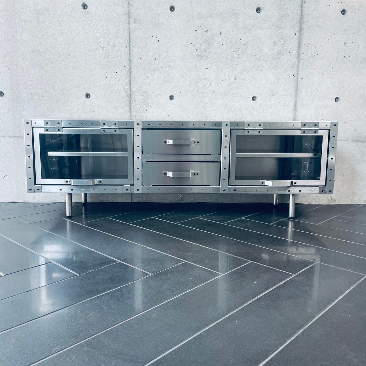 Lottaテレビキャビネット Lottaテレビキャビネット Amazon.co.jp: 寝室リビング用フロートテレビ