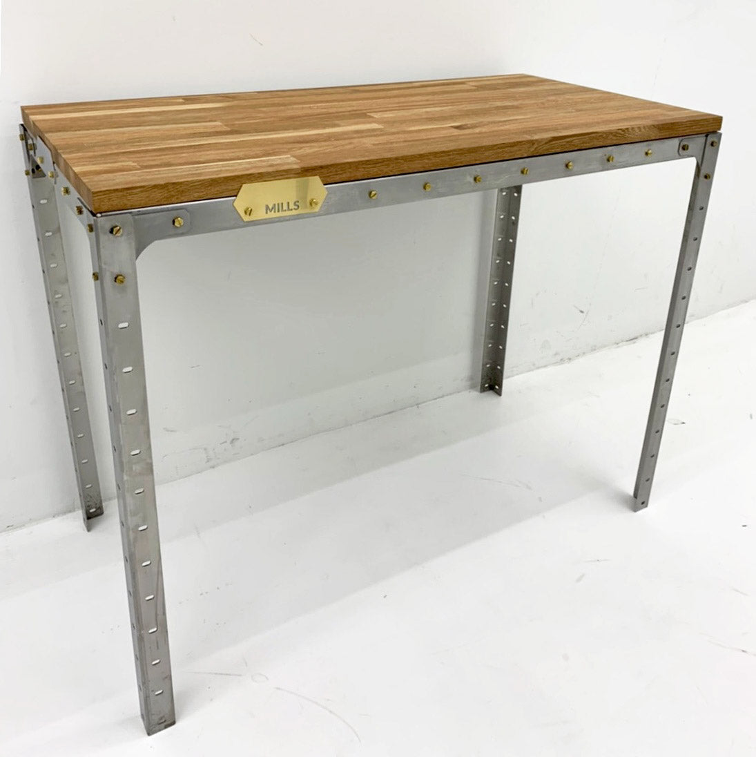 Wood desk – MILLS